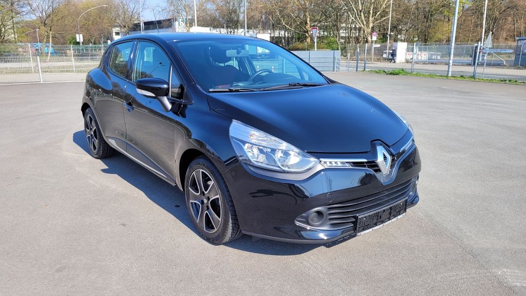 Renault Clio 131.000 km 4.900 &euro; Essen 45356