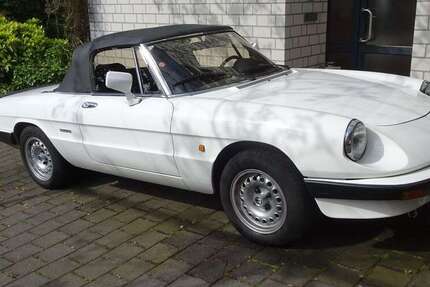 Alfa Romeo Spider 93.500 km 9.850 &euro; Haan 42781