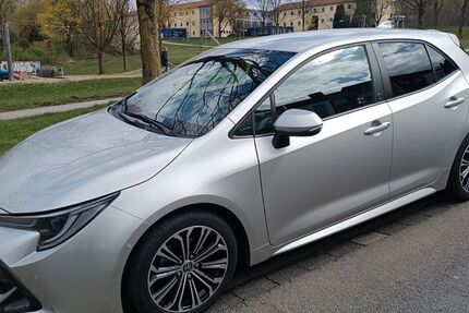 Toyota Corolla 33.700 km 24.390 &euro; Hagen 58093