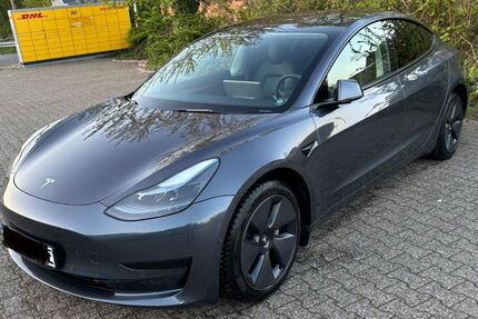 Tesla Model 3 59.100 km 27.590 &euro; Velbert 42549