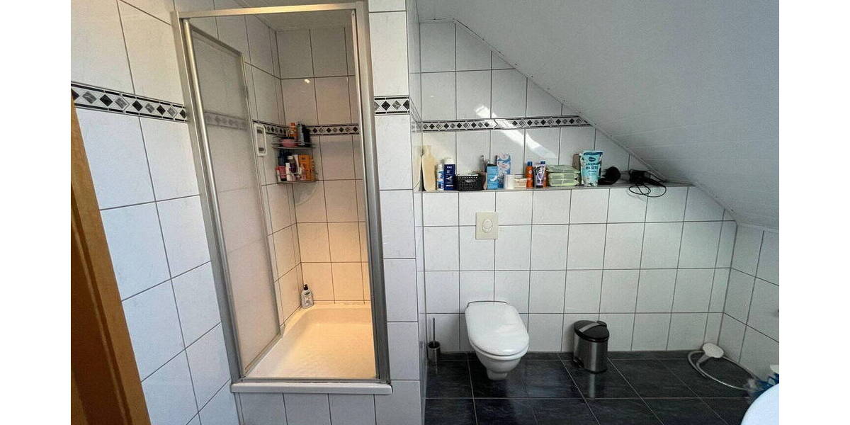 Etagenwohnung Bochum Linden - 3 Zimmer, 89 m&sup2;, 695&euro; | Angebot:26809697