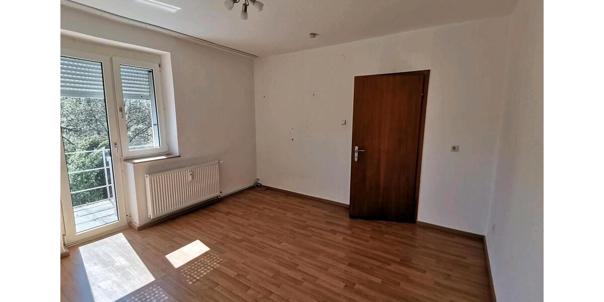 Etagenwohnung Wermelskirchen - 3 Zimmer, 80 m&sup2;, 1.070&euro; | Angebot:26381653