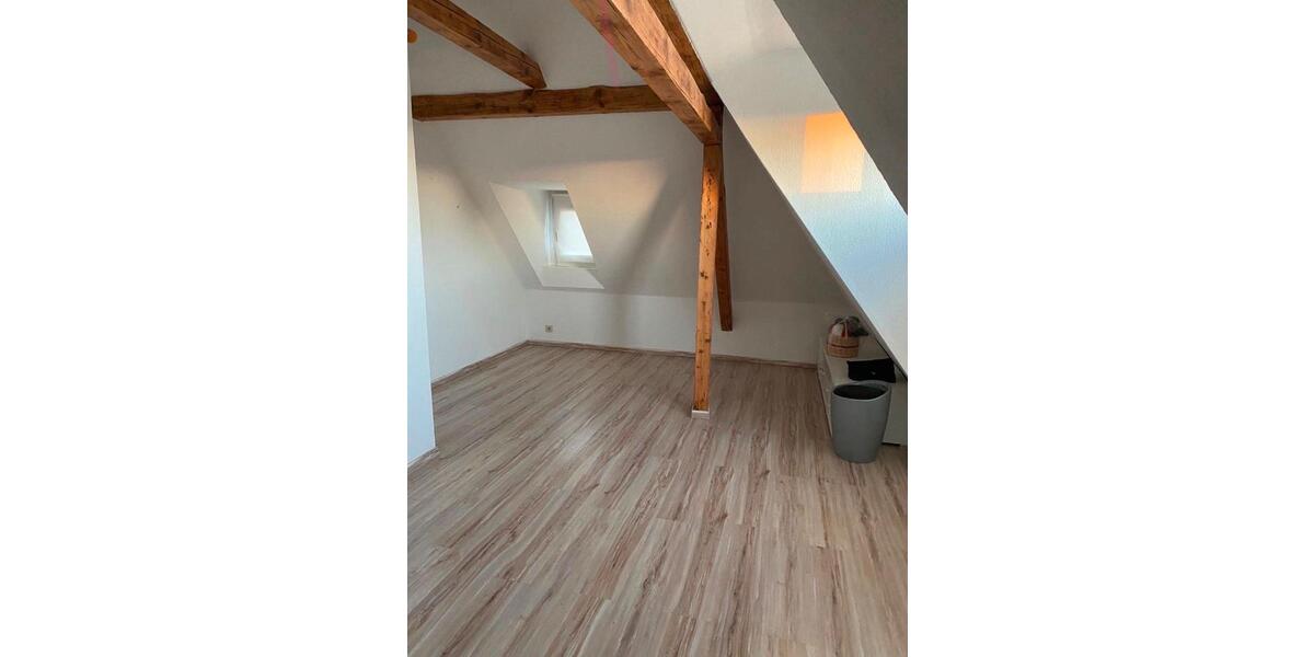 Dachgeschoßwohnung Schwerte - 2 Zimmer, 65 m&sup2;, 695&euro; | Angebot:26375141