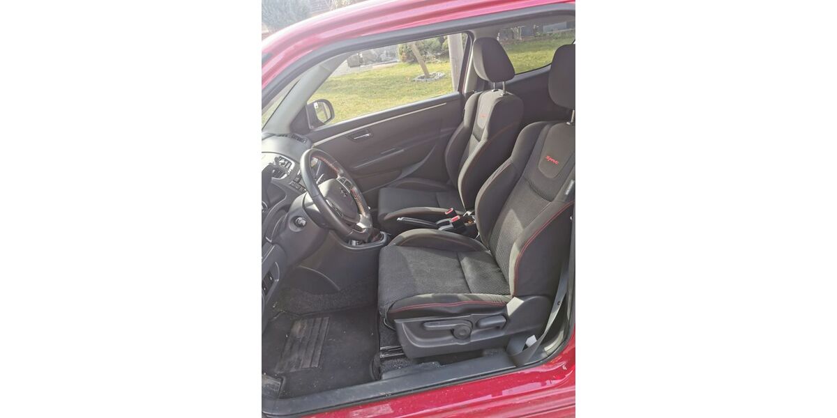 Suzuki Swift 103.000 km 8.250 &euro; Dortmund 44329