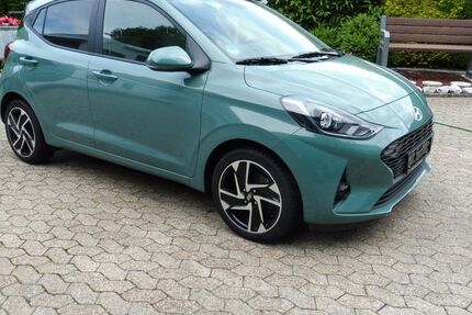 Hyundai i10 10.000 km 15.390 &euro; Velbert 42553
