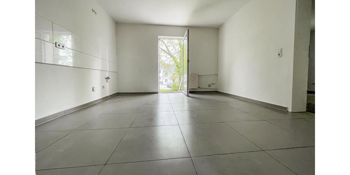Erdgeschoßwohnung Witten Heven - 3.5 Zimmer, 81 m&sup2;, 800&euro; | Angebot:26195774