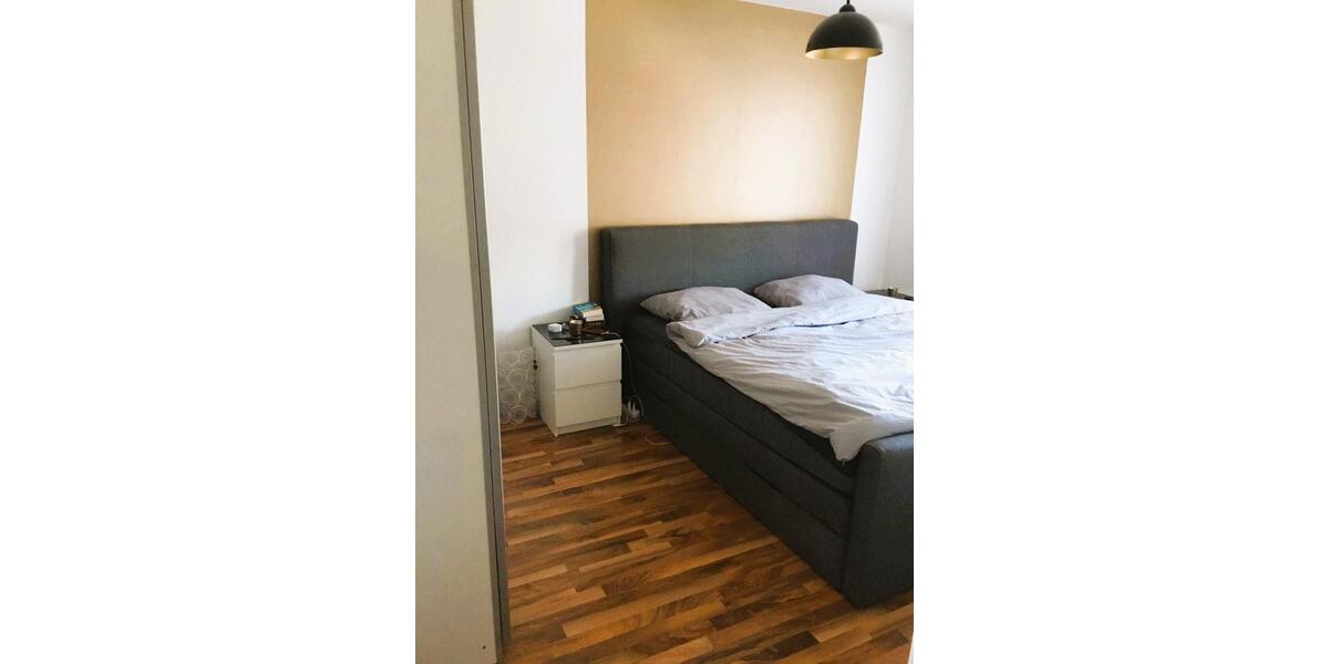 Dachgeschoßwohnung Remscheid Lüttringhausen - 3 Zimmer, 75 m&sup2;, 700&euro; | Angebot:26326965