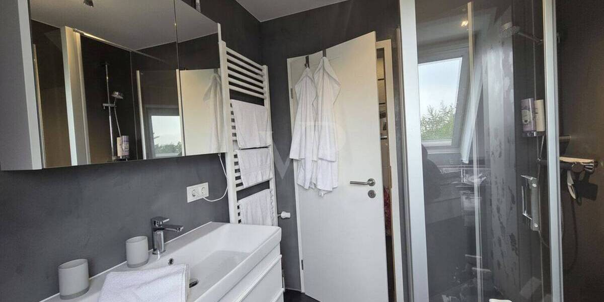 Etagenwohnung Velbert Mitte - 3 Zimmer, 60 m&sup2;, 165.000&euro; | Angebot:26820079