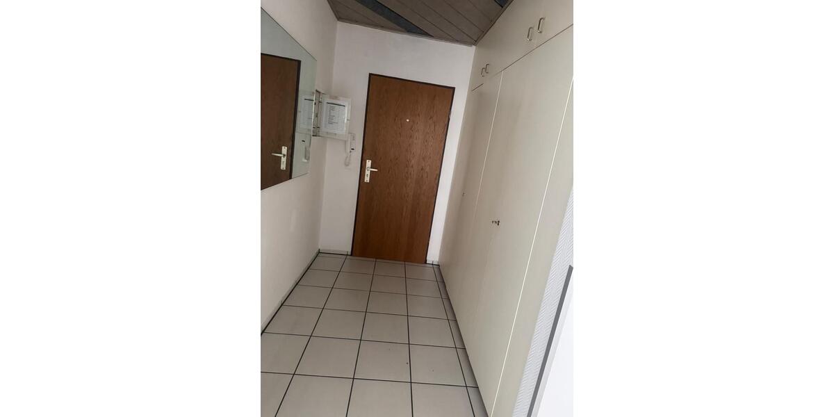 Etagenwohnung Hagen Hohenlimburg - 3 Zimmer, 84 m&sup2;, 850&euro; | Angebot:26317724