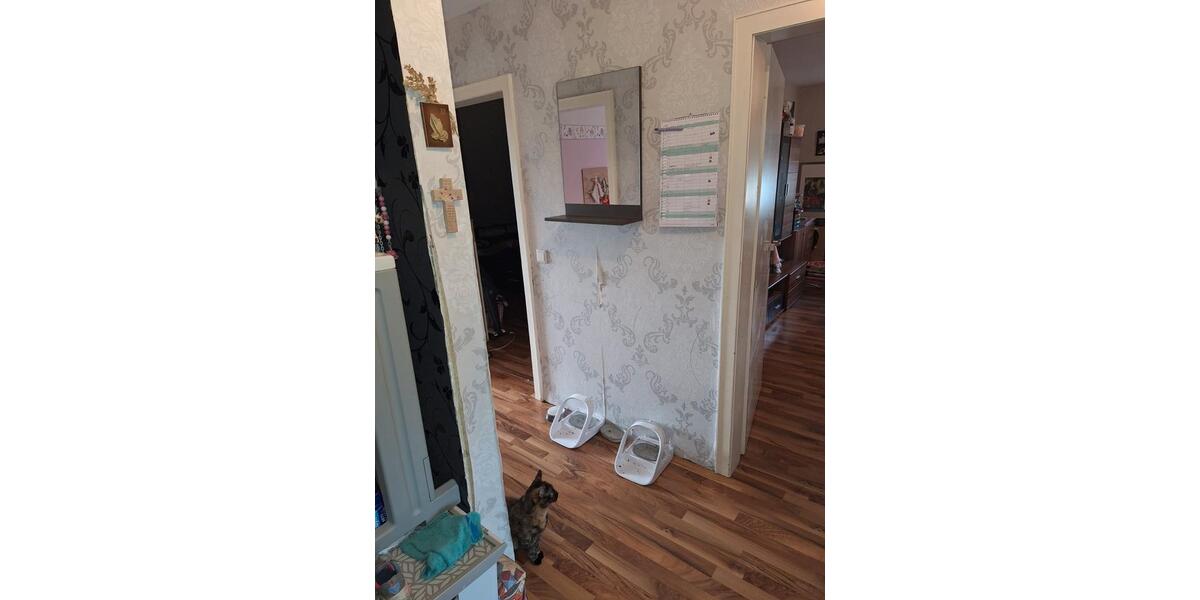 Dachgeschoßwohnung Remscheid Lüttringhausen - 3 Zimmer, 75 m&sup2;, 700&euro; | Angebot:26326965