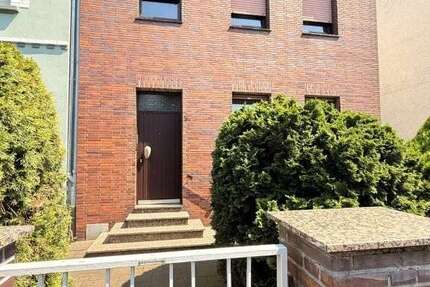 Haus Oberhausen - 6 Zimmer, 134 m&sup2;, 349.000&euro; | Angebot:27333152
