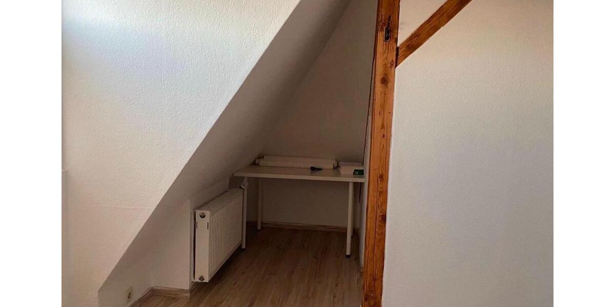 Dachgeschoßwohnung Schwerte - 2 Zimmer, 65 m&sup2;, 695&euro; | Angebot:26375141