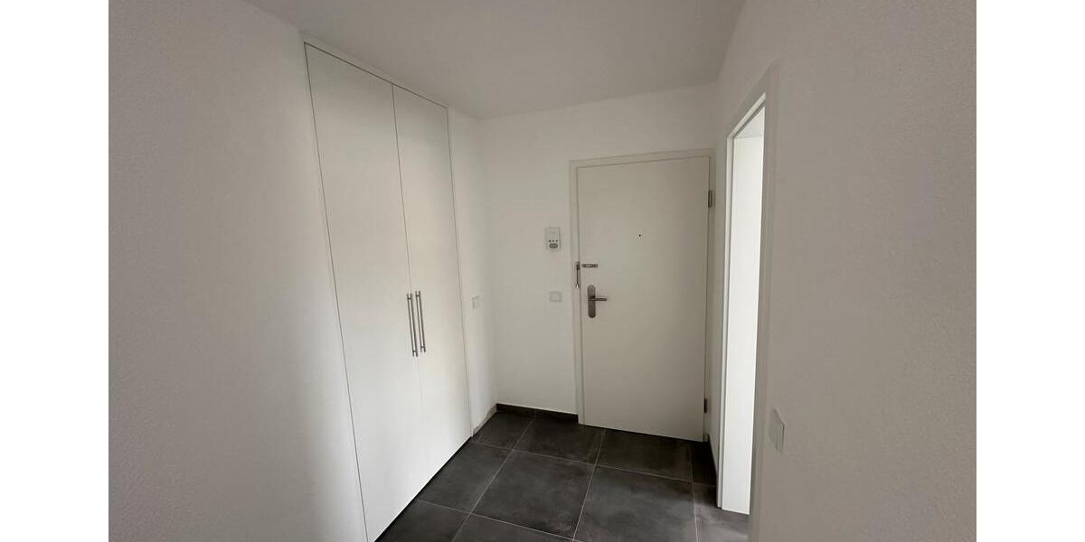 Dachgeschoßwohnung Essen Stadtbezirk II - 3 Zimmer, 74 m&sup2;, 1.250&euro; | Angebot:26101914