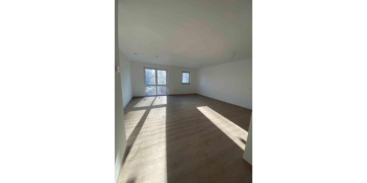 Erdgeschoßwohnung Essen Stadtbezirk VI - 1.5 Zimmer, 70 m&sup2;, 881&euro; | Angebot:26377385