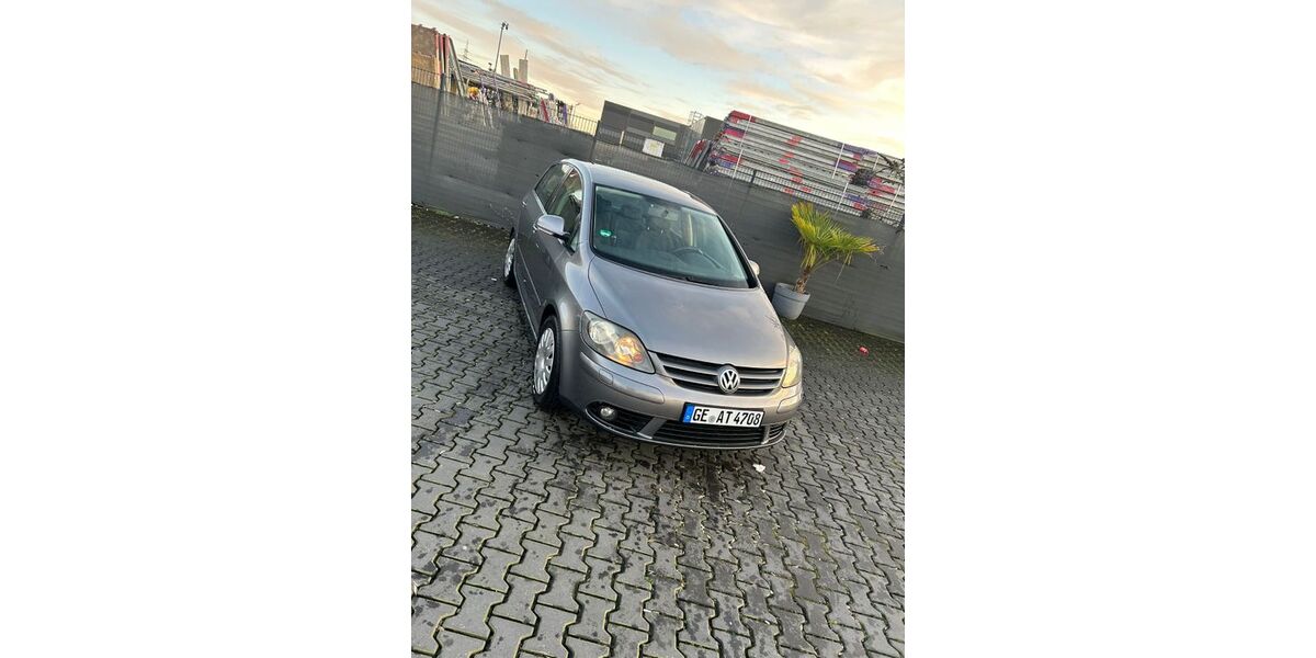 VW Golf Plus 200.000 km 1.850 &euro; Gelsenkirchen 45881
