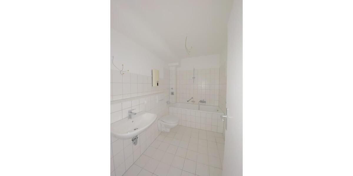 Erdgeschoßwohnung Solingen - 3 Zimmer, 77 m&sup2;, 789&euro; | Angebot:26254347