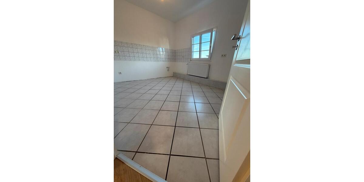 Dachgeschoßwohnung Remscheid Lüttringhausen - 2 Zimmer, 63 m&sup2;, 480&euro; | Angebot:26212295
