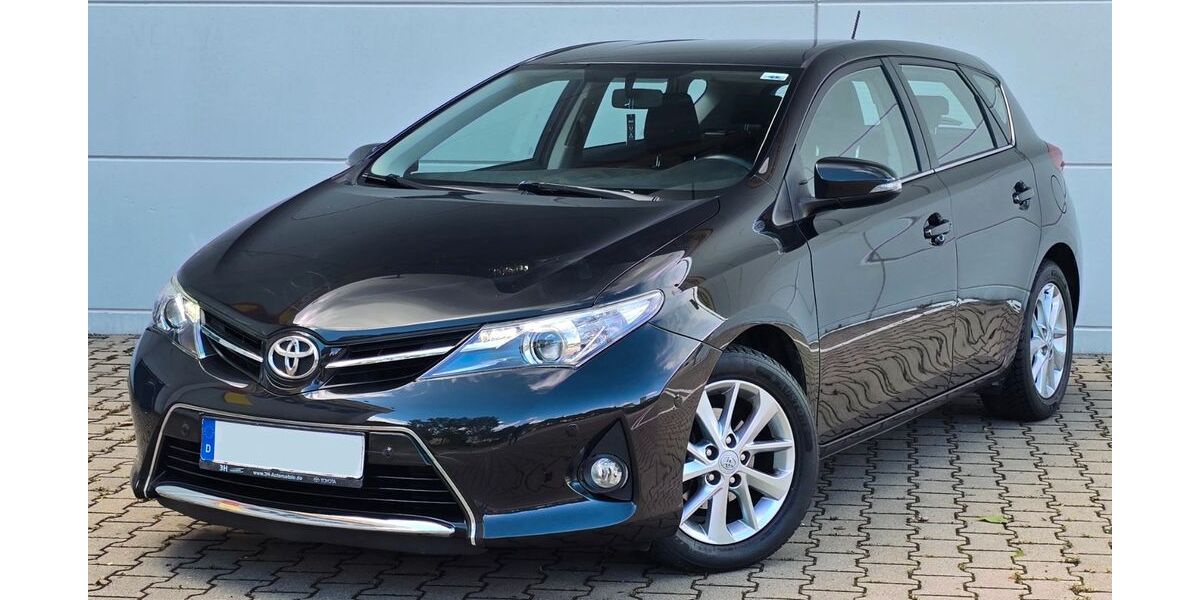 Toyota Auris 135.700 km 8.290 &euro; Gevelsberg 58285