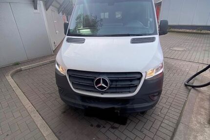 Mercedes-Benz Sprinter 179.765 km 19.040 &euro; Duisburg 47169