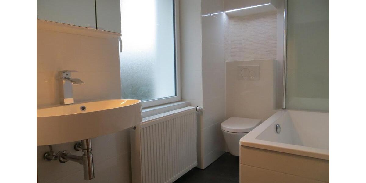 Erdgeschoßwohnung Ratingen - 3 Zimmer, 77 m&sup2;, 900&euro; | Angebot:26372652