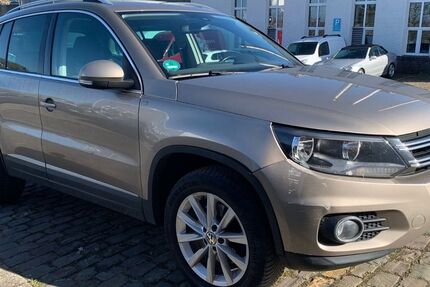 VW Tiguan 295.330 km 5.950 &euro; wuppertal 42285