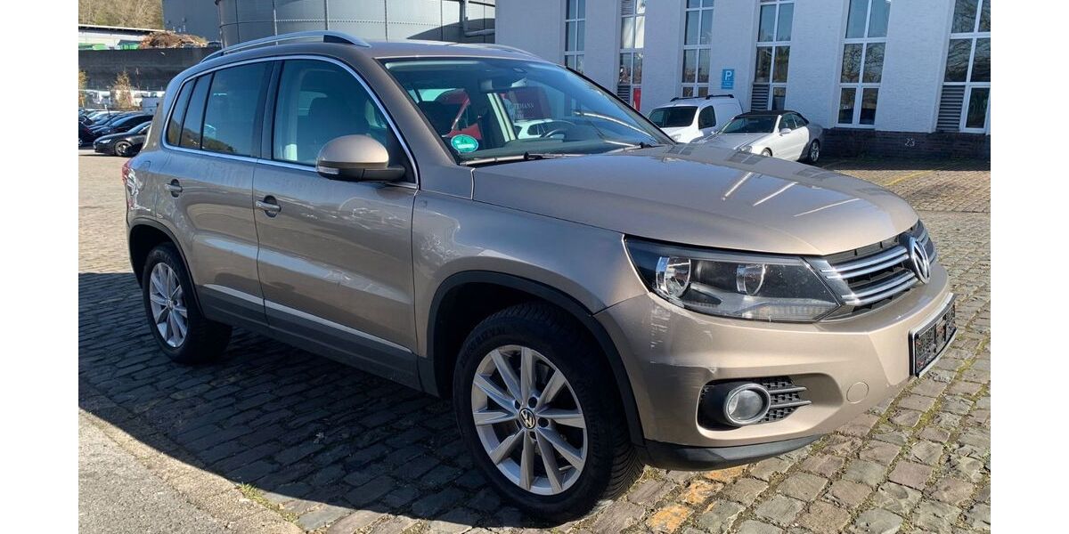 VW Tiguan 295.330 km 5.950 &euro; wuppertal 42285