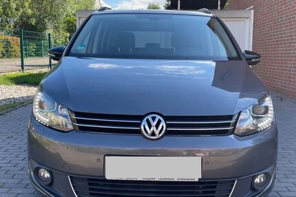 VW Touran 145.527 km 9.380 &euro; Castrop-Rauxel 44579