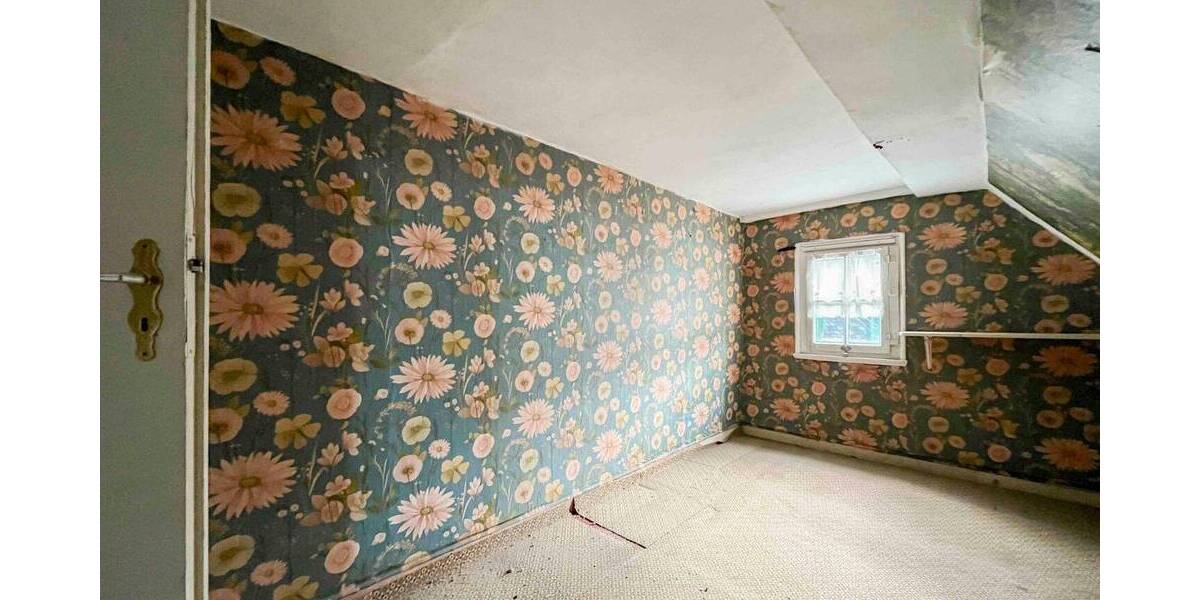 Einfamilienhaus Solingen Gräfrath - 6 Zimmer, 108 m&sup2;, 160.000&euro; | Angebot:26418450