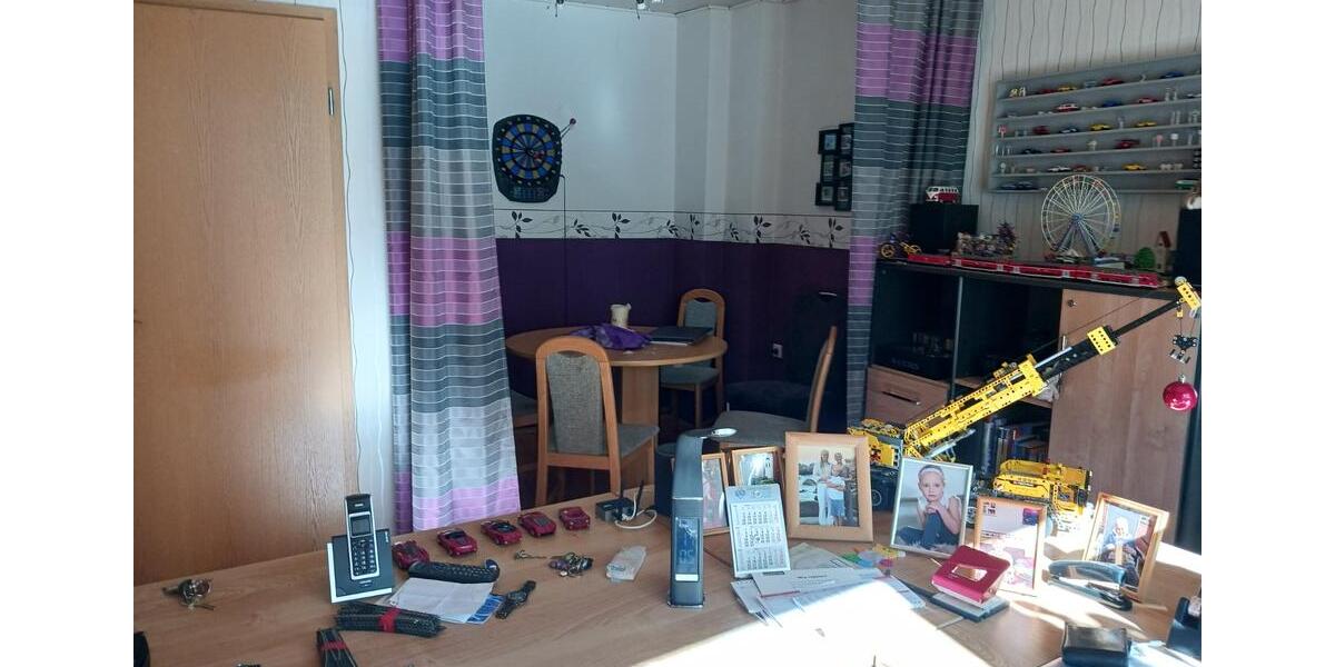 Erdgeschoßwohnung Gelsenkirchen Erle - 4 Zimmer, 180 m&sup2;, 240.000&euro; | Angebot:26020590