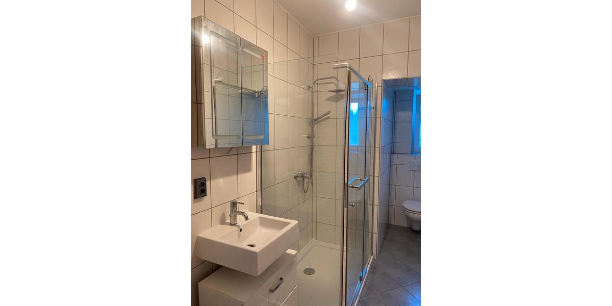 Erdgeschoßwohnung Solingen Burg - 1 Zimmer, 35 m&sup2;, 400&euro; | Angebot:26351718
