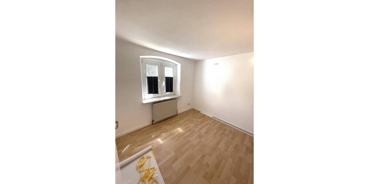 Etagenwohnung Schwelm - 4 Zimmer, 90 m&sup2;, 900&euro; | Angebot:26377360
