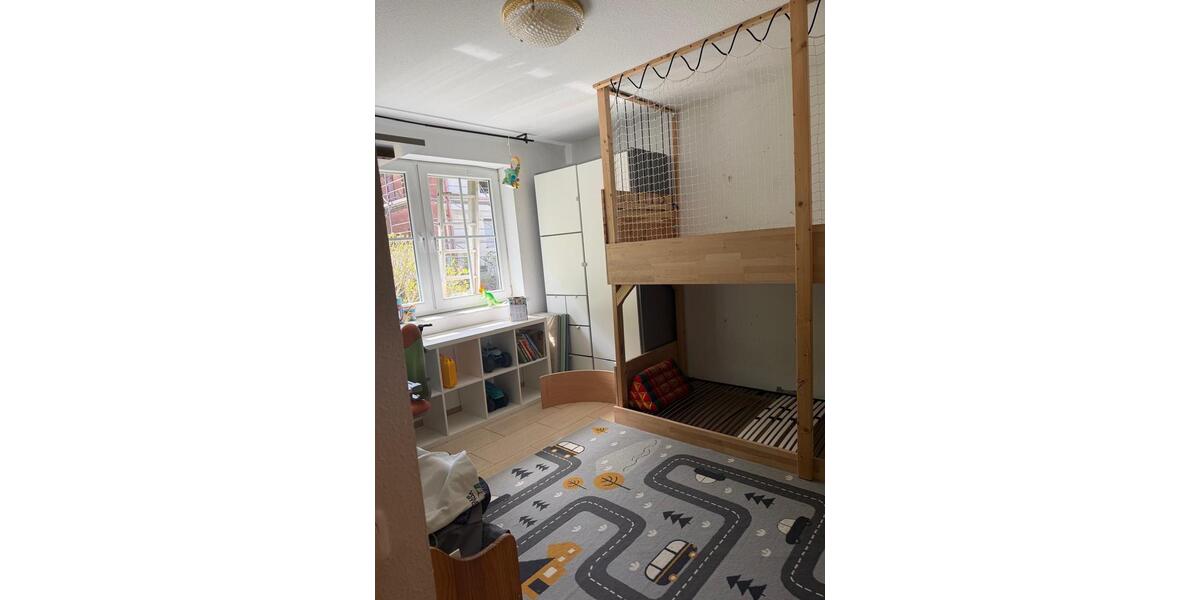 Erdgeschoßwohnung Solingen Wald - 3 Zimmer, 76 m&sup2;, 1.400&euro; | Angebot:26326002