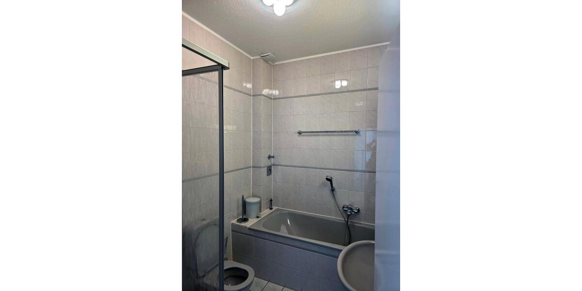 Etagenwohnung Hattingen - 2 Zimmer, 76 m&sup2;, 690&euro; | Angebot:26265940