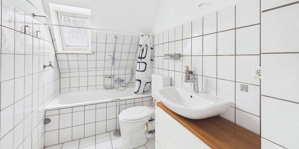 Etagenwohnung Schwerte - 7 Zimmer, 64 m&sup2;, 139.000&euro; | Angebot:26842233