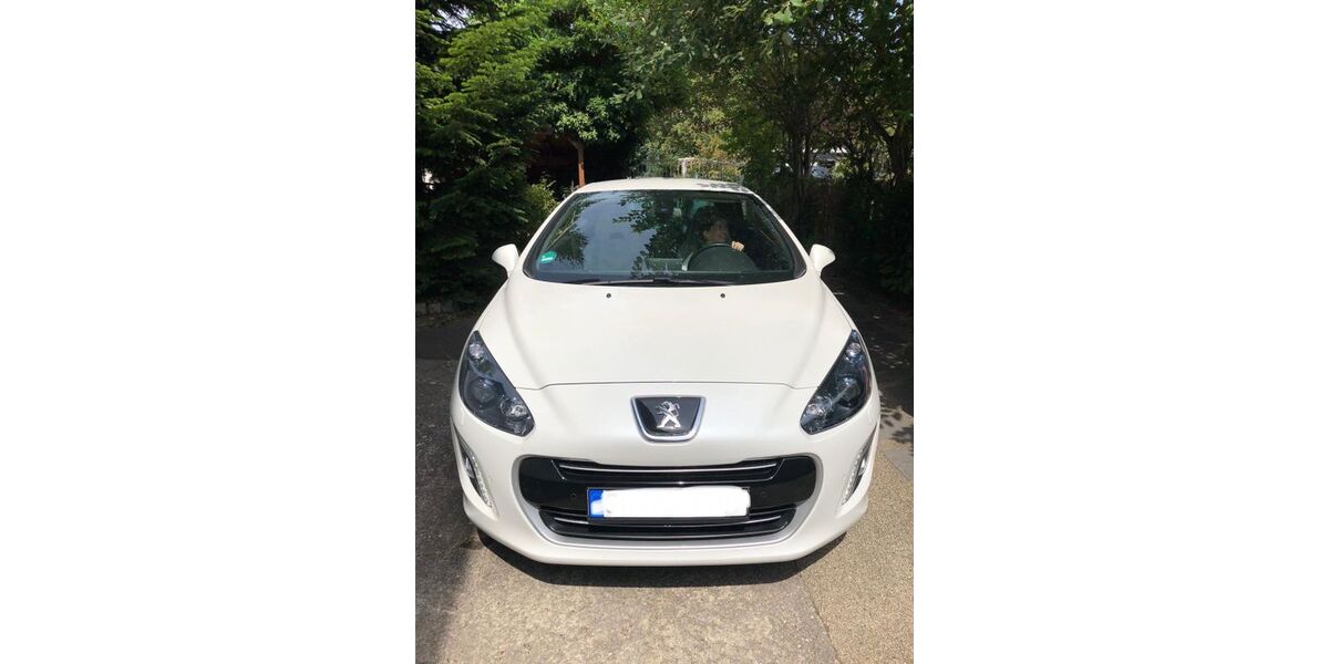 Peugeot 308 78.500 km 9.200 &euro; Solingen 42697