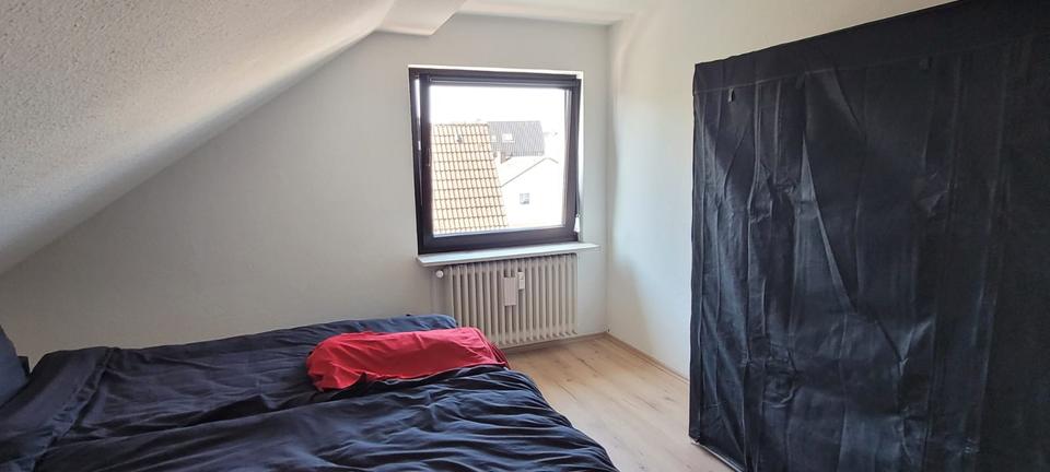 Dachgeschoßwohnung Hagen Hagen-Mitte - 2 Zimmer, 64 m&sup2;, 380&euro; | Angebot:26384271