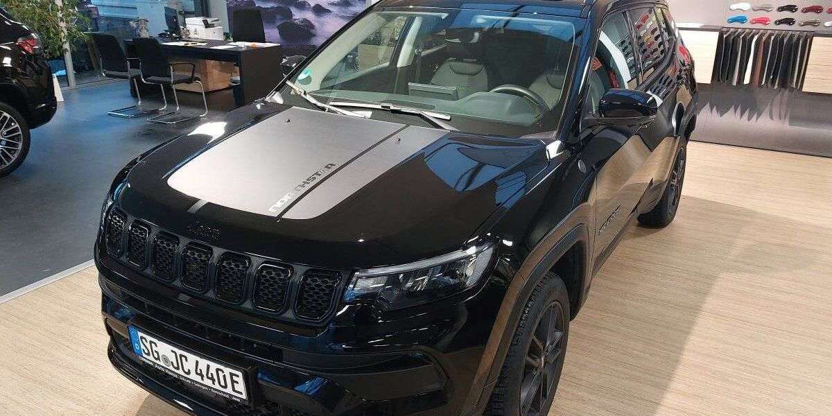 Jeep Compass 8.000 km 35.890 &euro; Solingen 42655