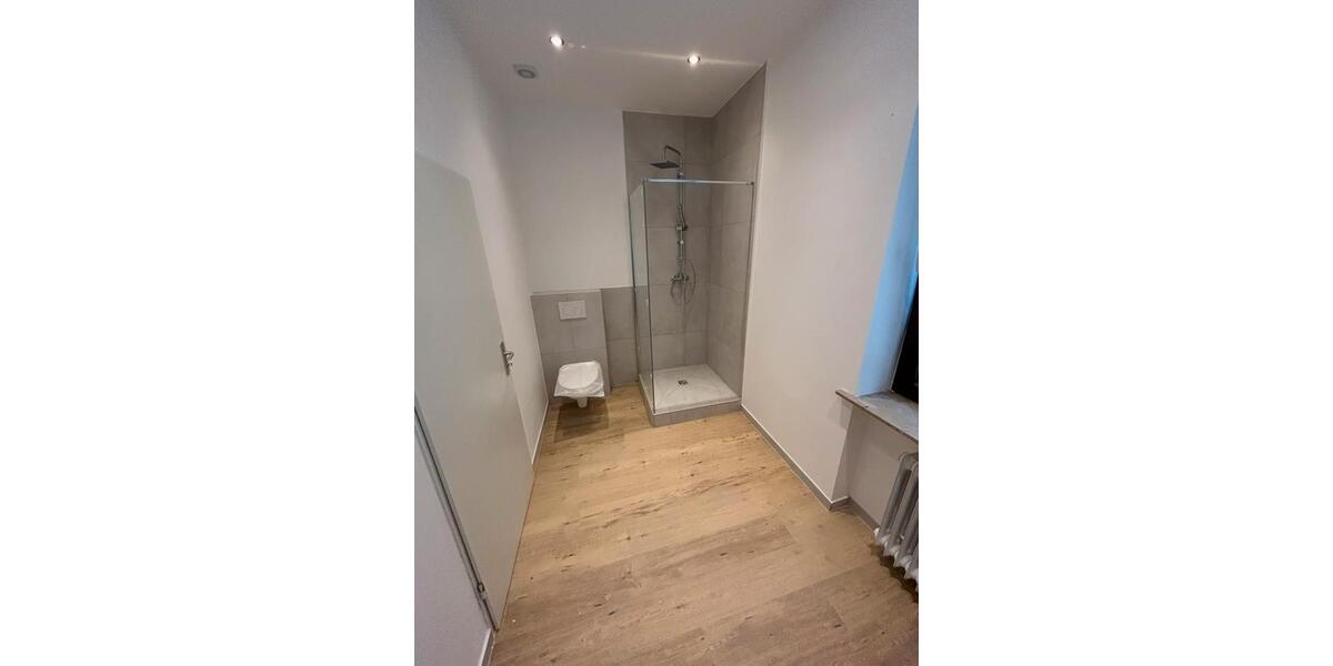 Etagenwohnung Wuppertal Arrenberg - 2 Zimmer, 64 m&sup2;, 870&euro; | Angebot:26338792