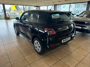 Suzuki Swift 1.2 Dualjet Hybrid 61 kW AllGrip Club 7.700 km 19.490 &euro; HAAN 42781