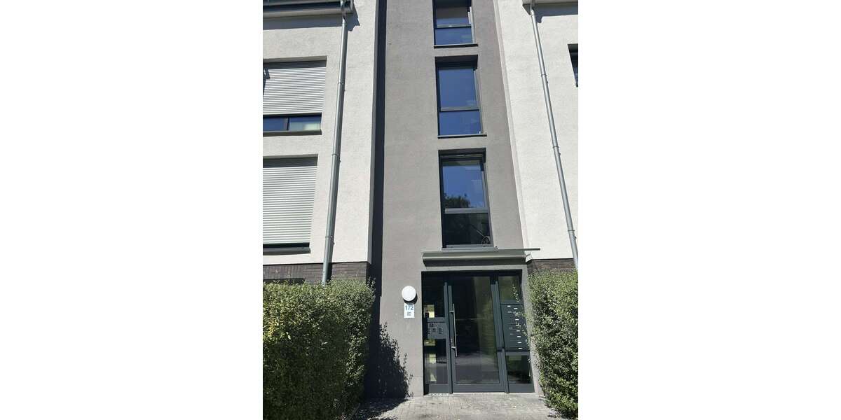 Etagenwohnung Essen Frohnhausen - 3 Zimmer, 98 m&sup2;, 1.025&euro; | Angebot:27354371