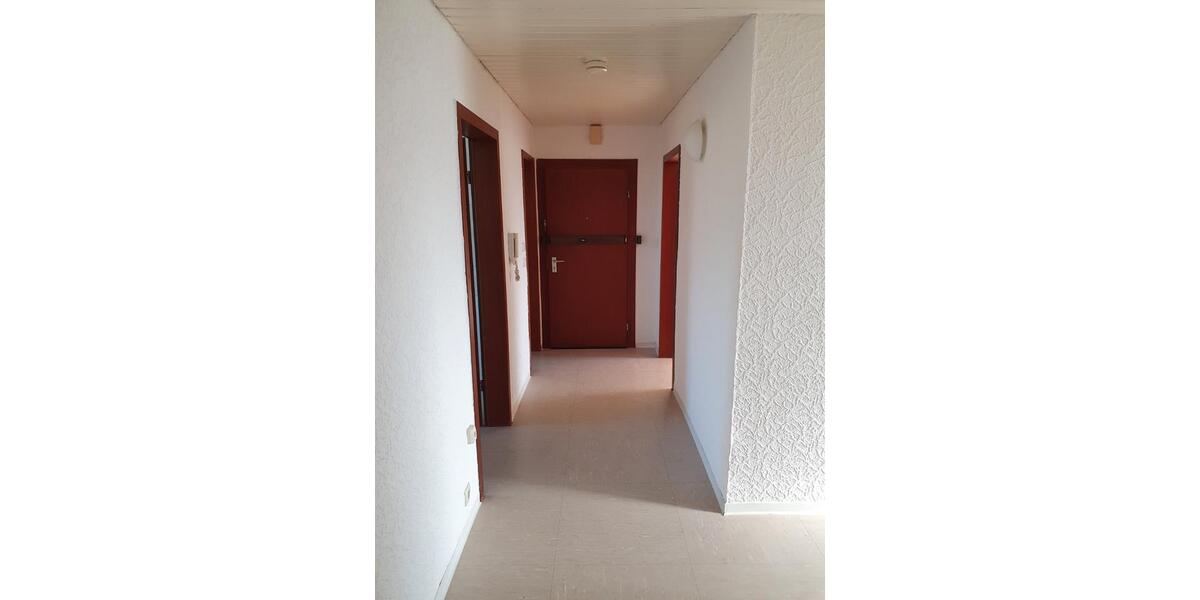 Dachgeschoßwohnung Essen Huttrop - 3 Zimmer, 76 m&sup2;, 119.000&euro; | Angebot:26819341