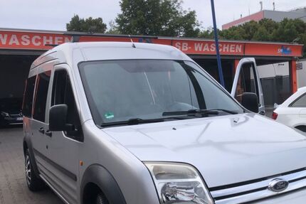 Ford Tourneo Connect 153.000 km 2.750 &euro; Essen 45327