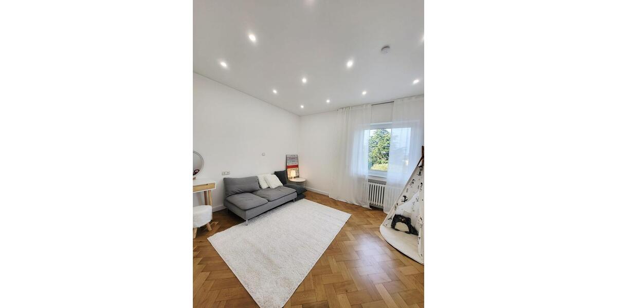 Etagenwohnung Mülheim an der Ruhr Broich - 3 Zimmer, 106 m&sup2;, 1.700&euro; | Angebot:26368657