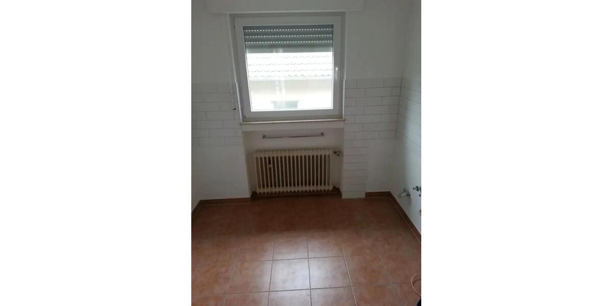 Maisonettenwohnung Solingen - 5 Zimmer, 125 m&sup2;, 1.200&euro; | Angebot:25395111