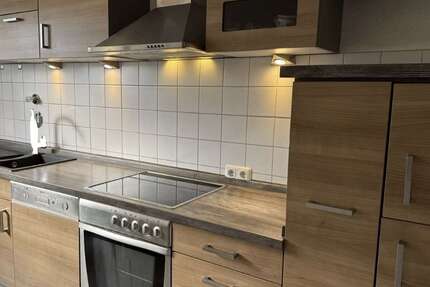 Wohnung Oberhausen Schmachtendorf - 3 Zimmer, 82 m&sup2;, 1.500&euro; | Angebot:25980157