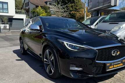 INFINITI Q30 72.000 km 17.999 &euro; Solingen 42655