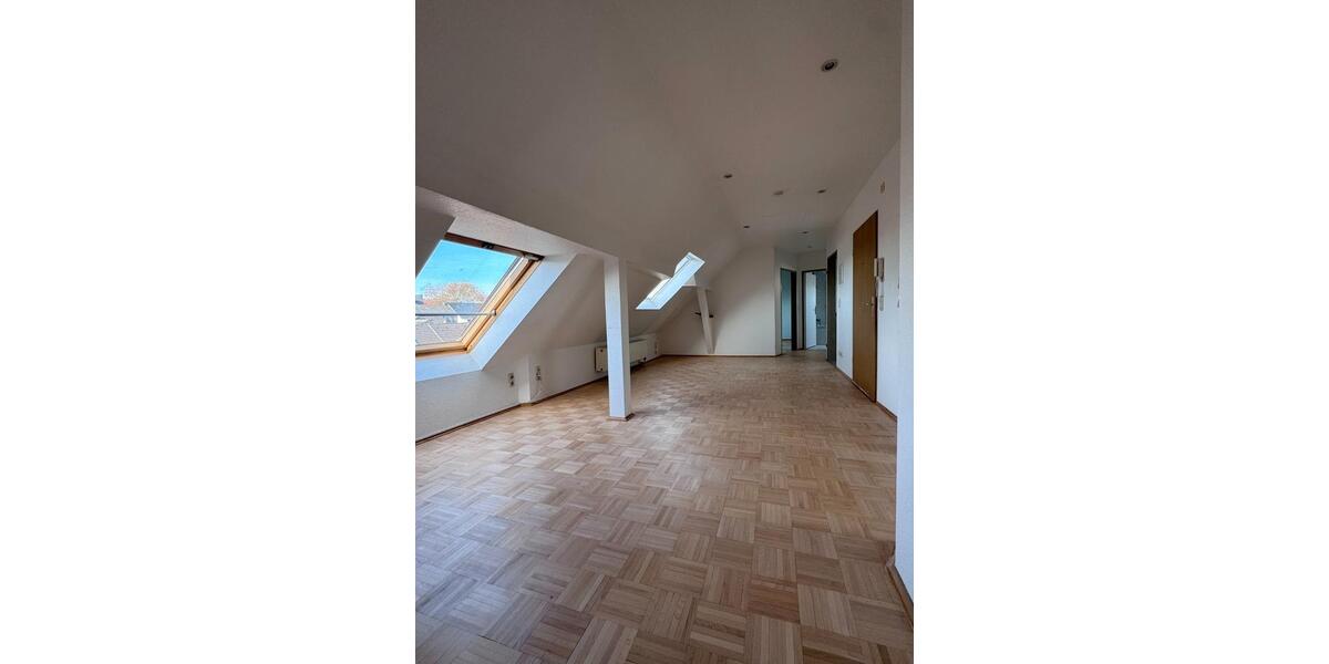 Dachgeschoßwohnung Essen Stadtbezirk VII - 3 Zimmer, 59 m&sup2;, 620&euro; | Angebot:26351666