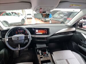 Opel Astra Business Elegance Plug-in-Hybrid AHK gr. Onb 43.080 km 21.890 &euro; HAAN 42781