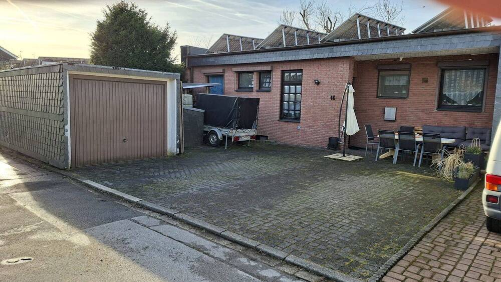 Reihenmittelhaus Velbert Mitte - 7 Zimmer, 160 m&sup2;, 420.000&euro; | Angebot:26258304