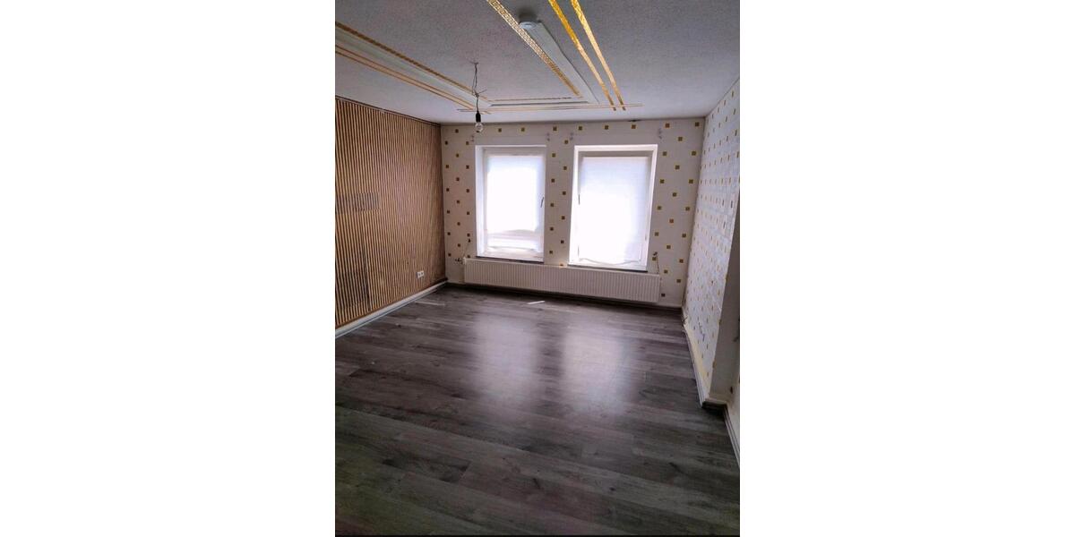 Etagenwohnung Bottrop Feldhausen - 4 Zimmer, 80 m&sup2;, 750&euro; | Angebot:26300584